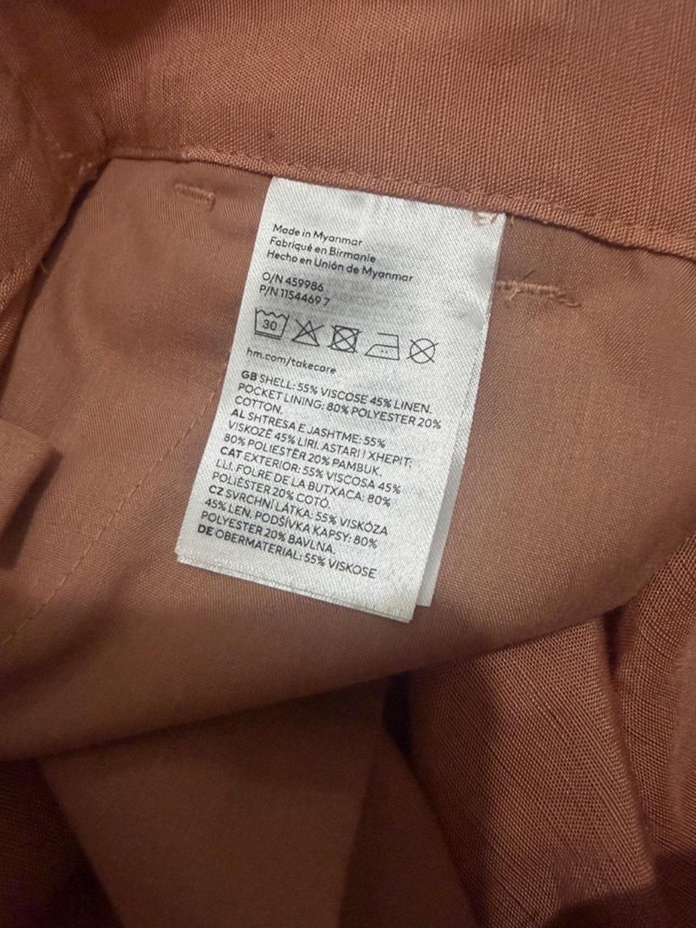 H&M High-Rise Tailored Shorts in Rust Orange - Picture 8 of 8